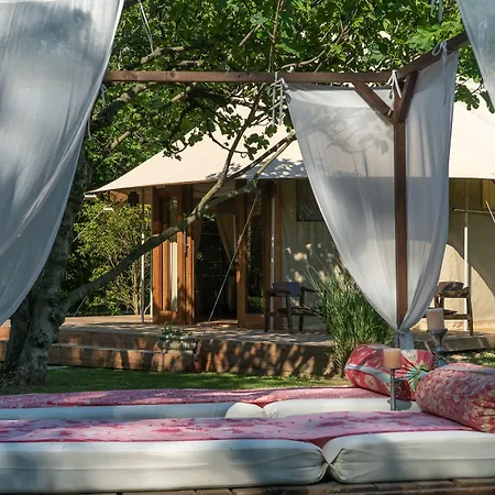 Glamping Canonici Di San Marco אתר קמפינג *